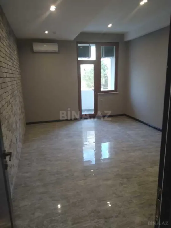 Kirayə verilir 7 otaqlı ofis 216 m²