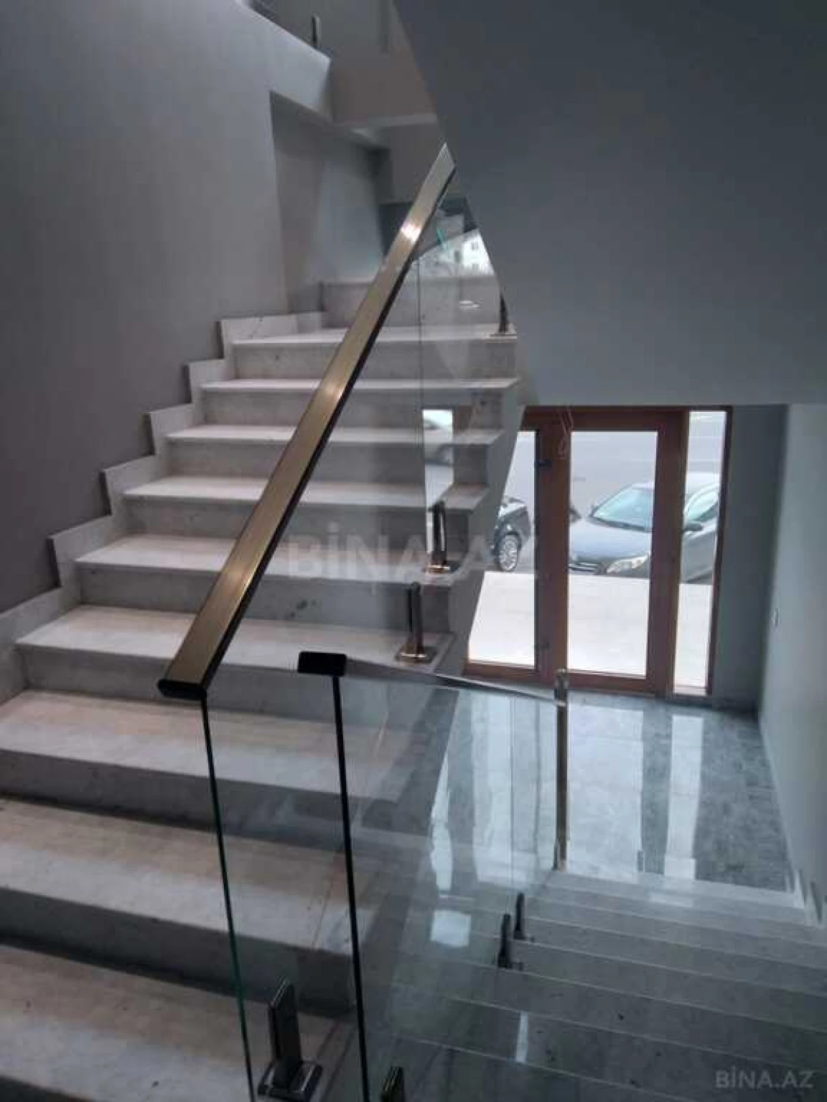 Kirayə verilir 7 otaqlı ofis 216 m²