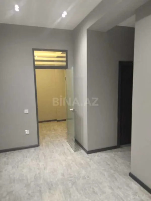 Kirayə verilir 7 otaqlı ofis 216 m²