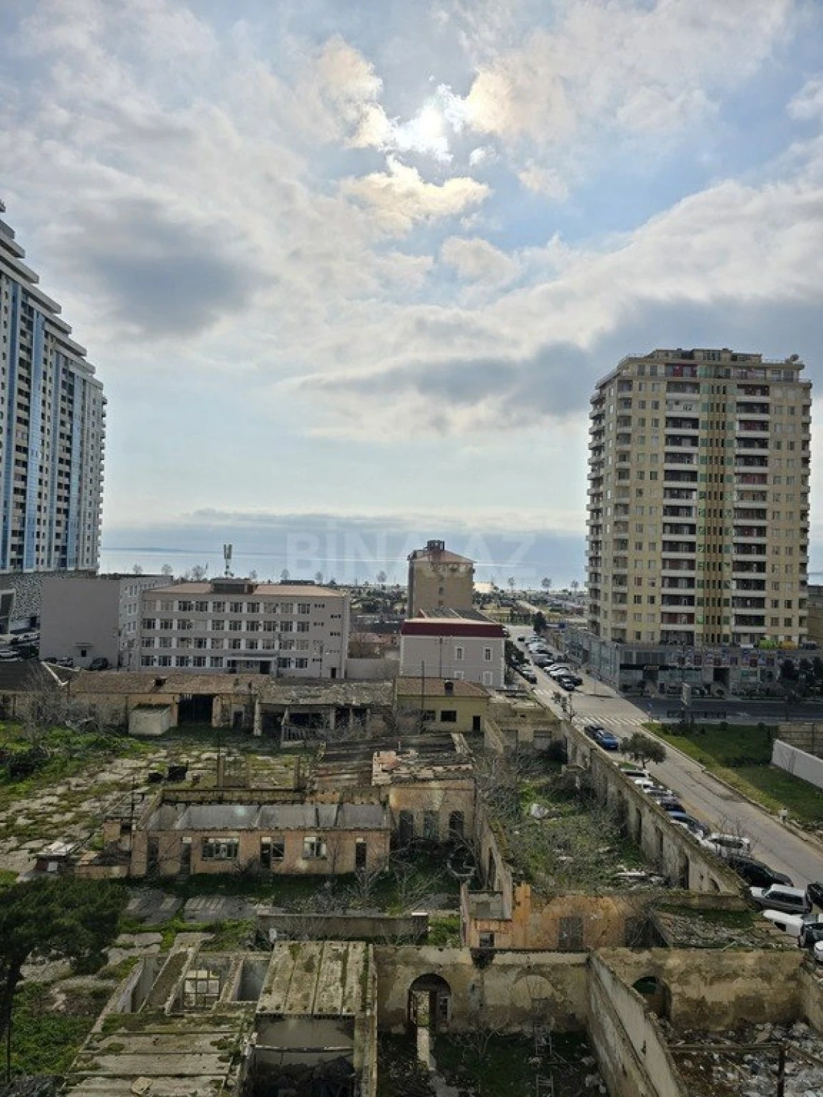 Satılır 2 otaqlı mənzil 70 m²