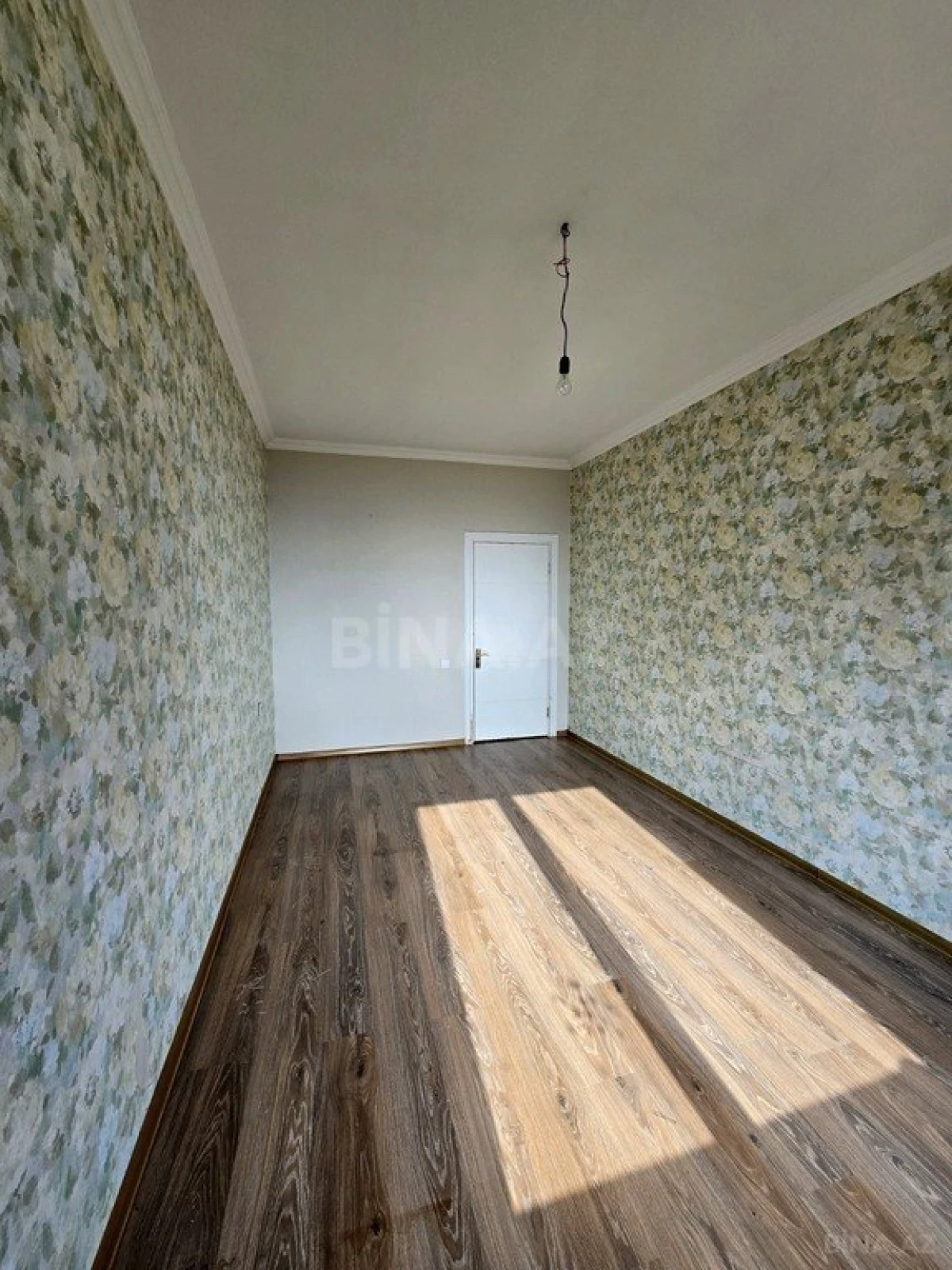 Satılır 2 otaqlı mənzil 70 m²