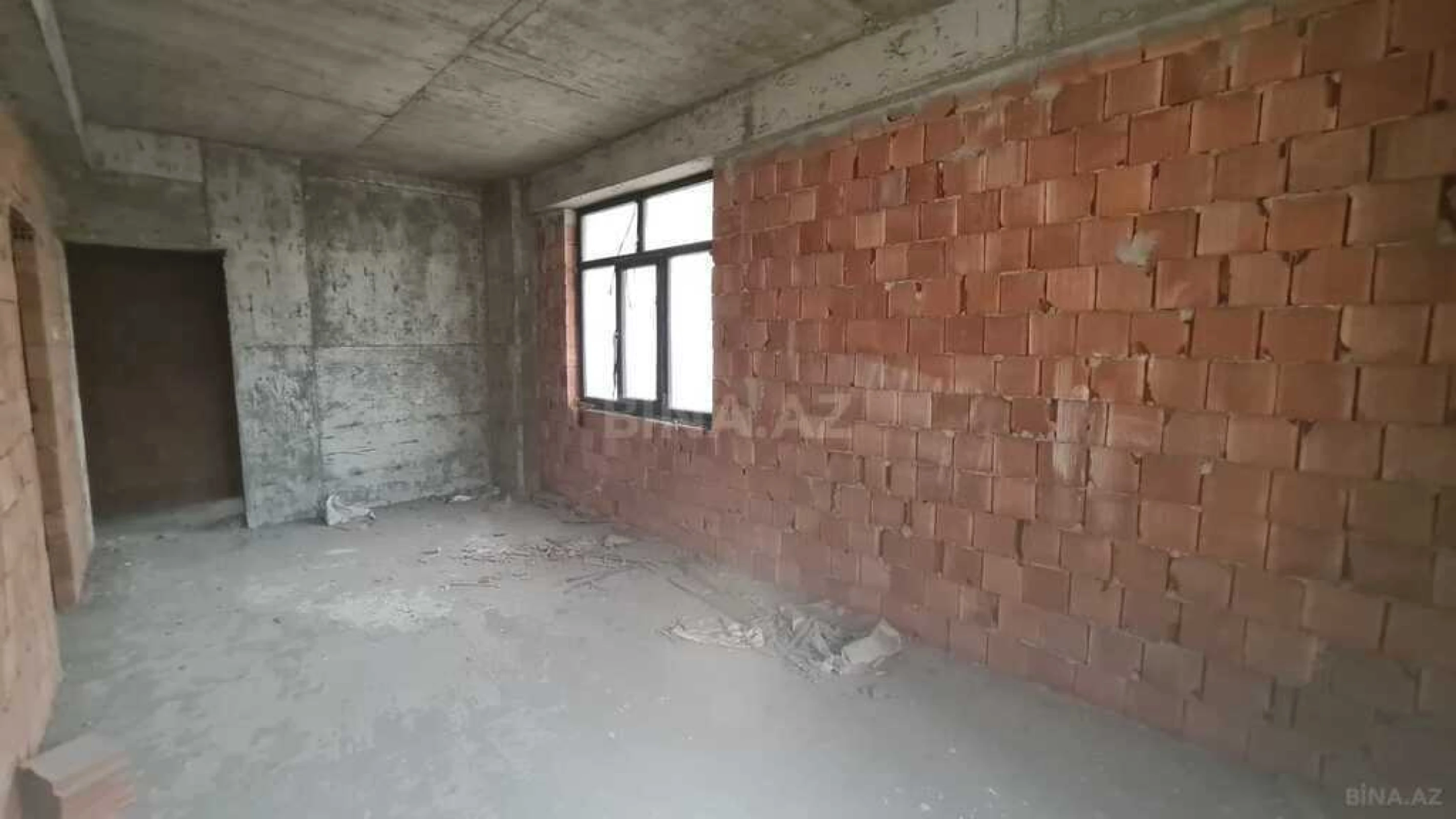 Satılır 3 otaqlı mənzil 125 m²