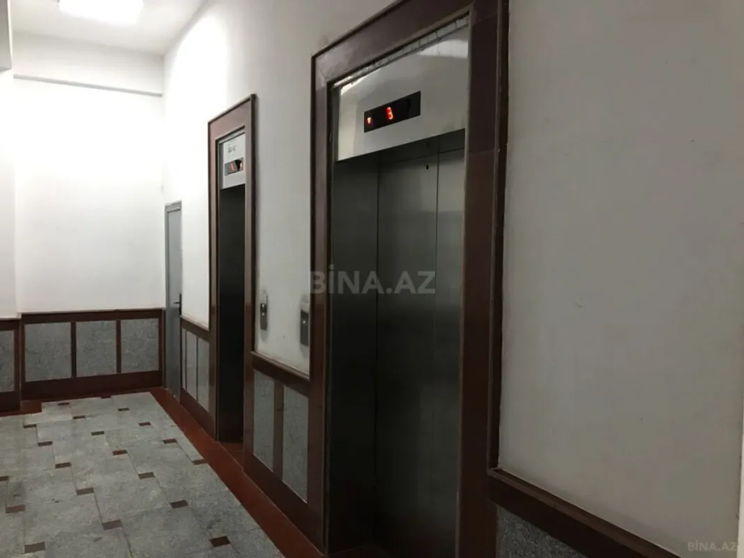 Satılır 3 otaqlı mənzil 125 m²