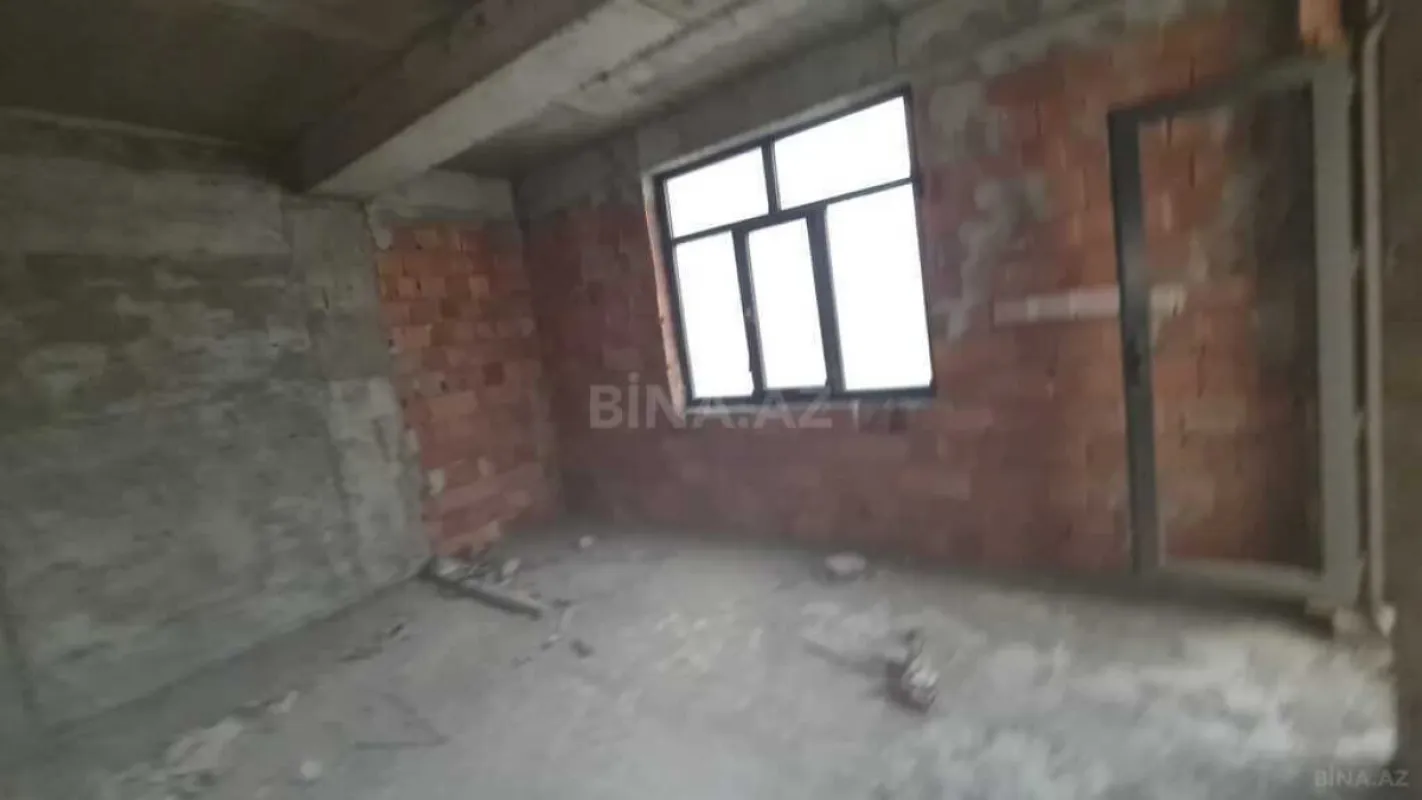 Satılır 3 otaqlı mənzil 125 m²