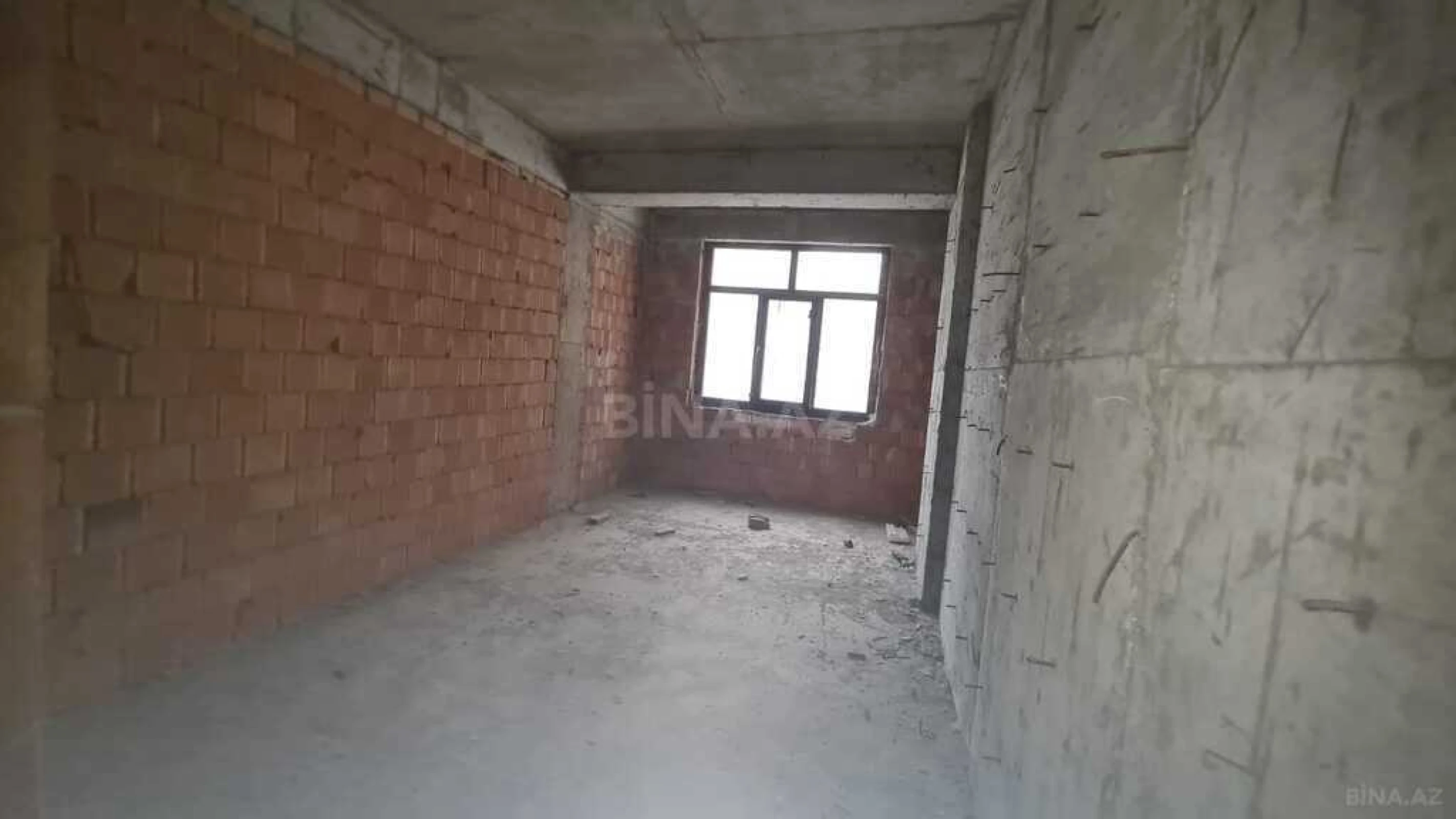 Satılır 3 otaqlı mənzil 125 m²