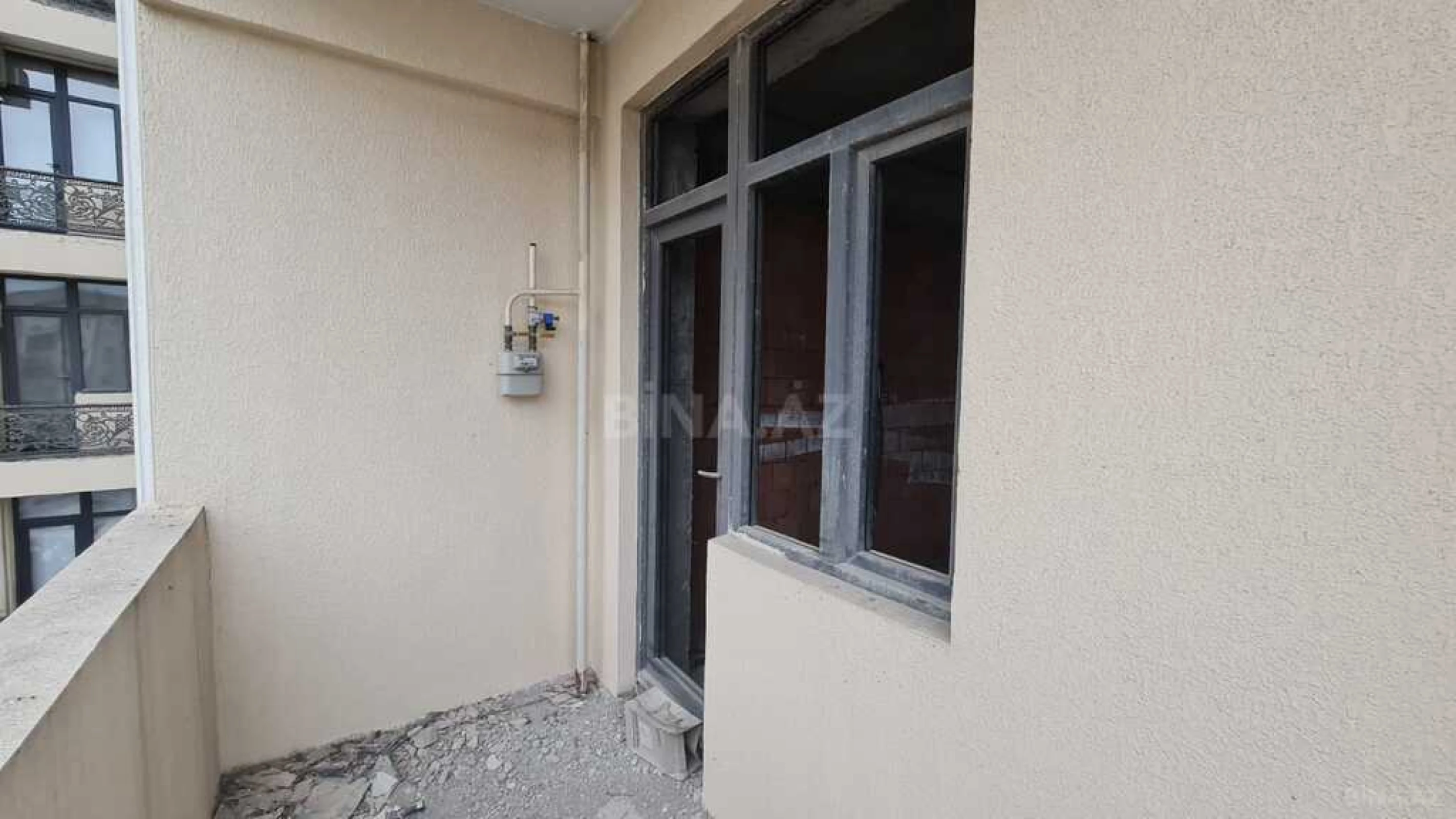 Satılır 3 otaqlı mənzil 125 m²