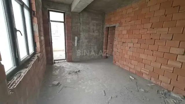 Satılır 3 otaqlı mənzil 125 m²