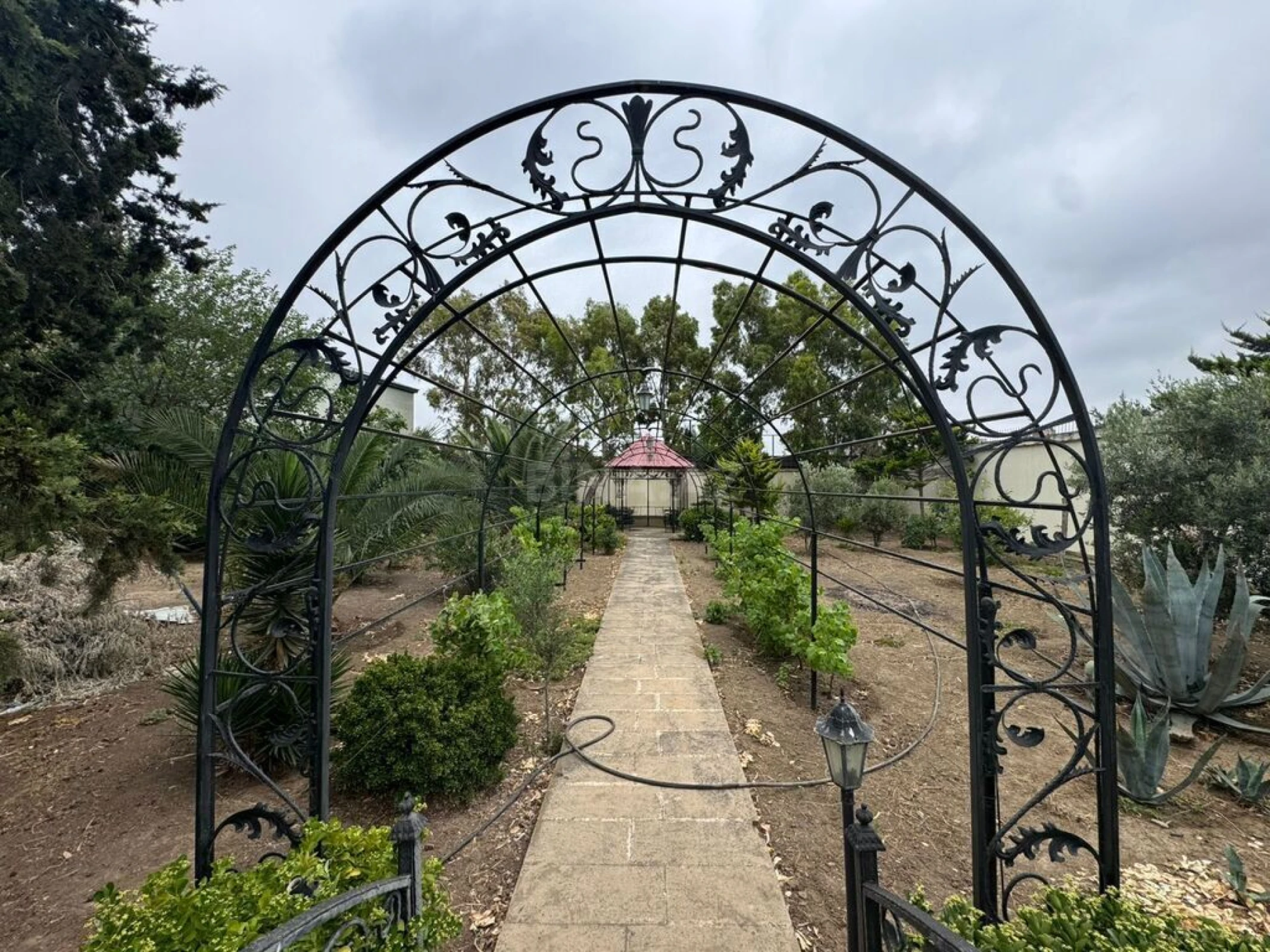 Satılır torpaq sahəsi 24 m²