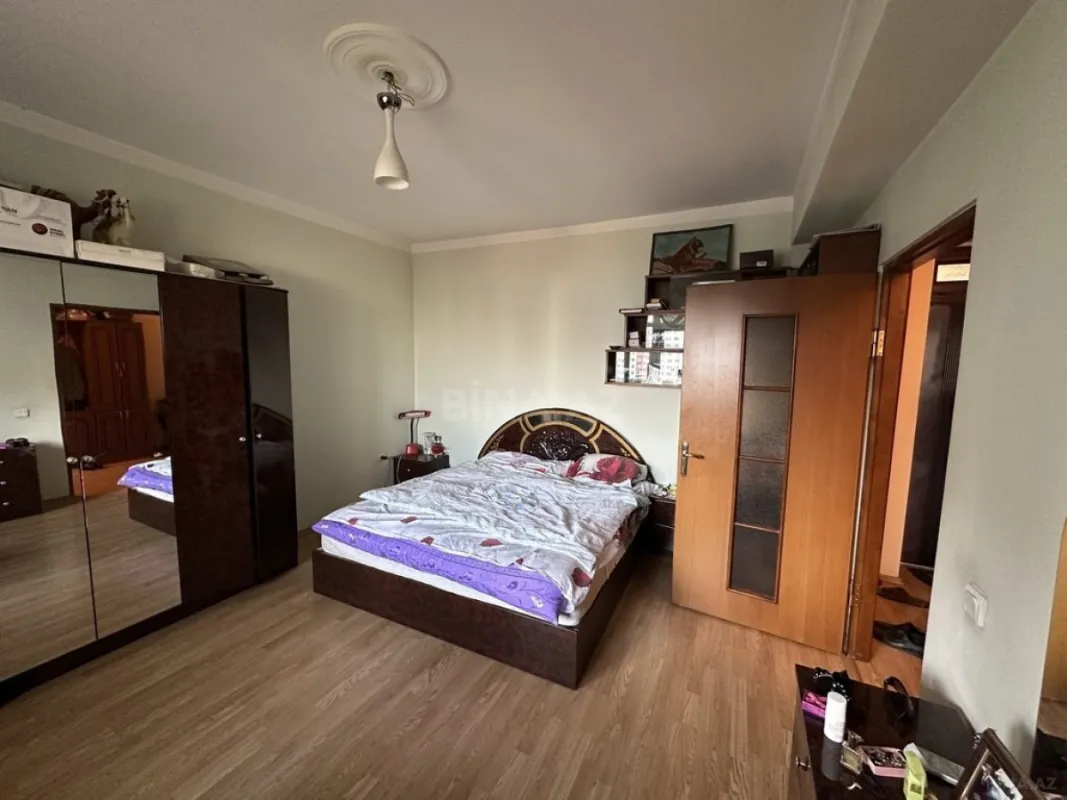 Satılır 3 otaqlı mənzil 110 m²