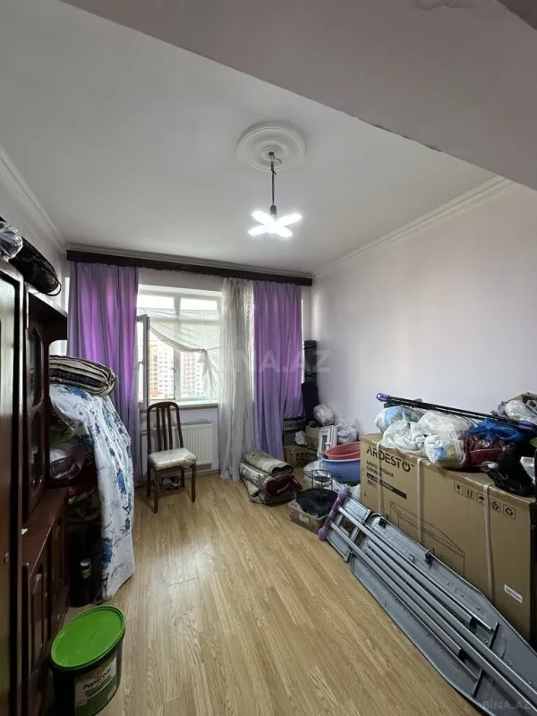 Satılır 3 otaqlı mənzil 110 m²