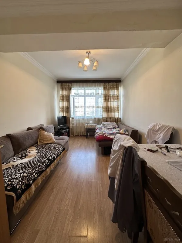 Satılır 3 otaqlı mənzil 110 m²