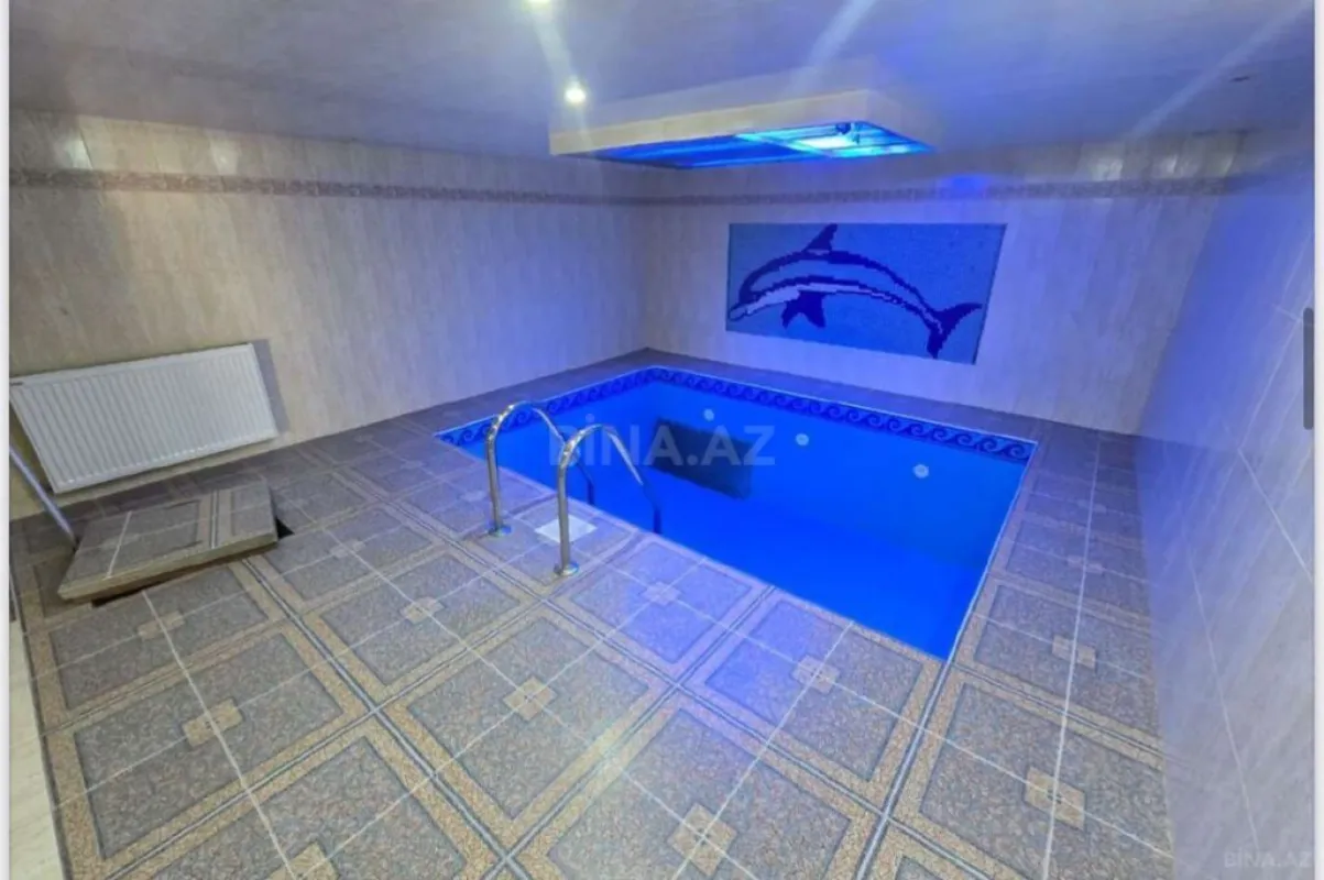 Satılır 11 otaqlı həyət evi 1050 m²