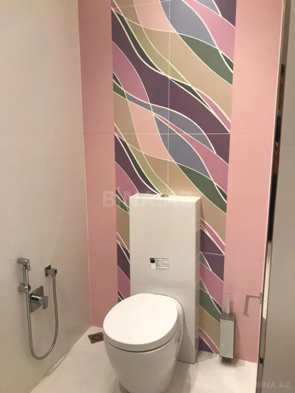 Satılır 3 otaqlı mənzil 127 m²