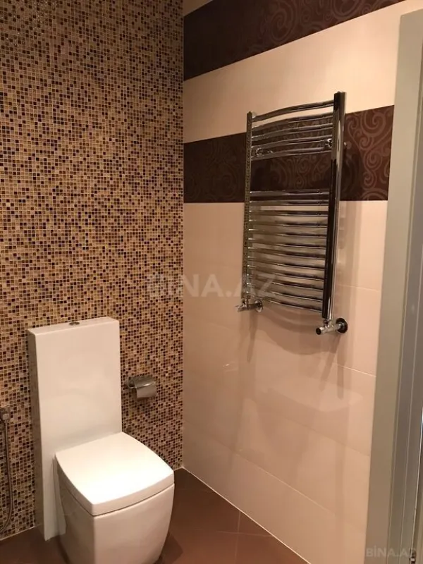 Satılır 3 otaqlı mənzil 127 m²