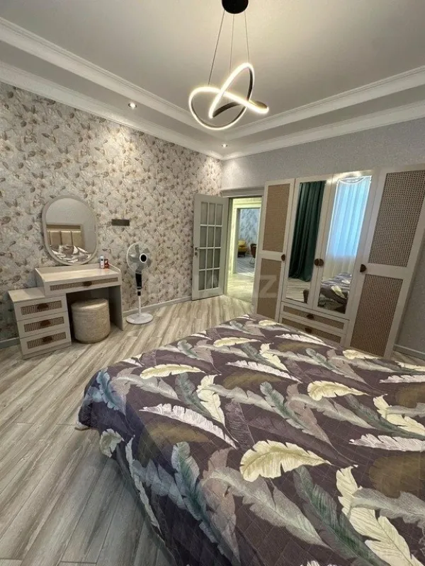 Kirayə verilir 4 otaqlı həyət evi 300 m²