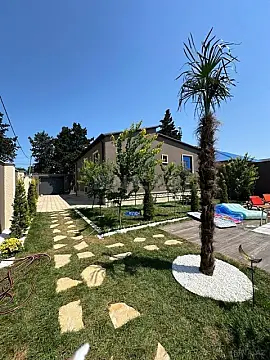 Kirayə verilir 4 otaqlı həyət evi 300 m²