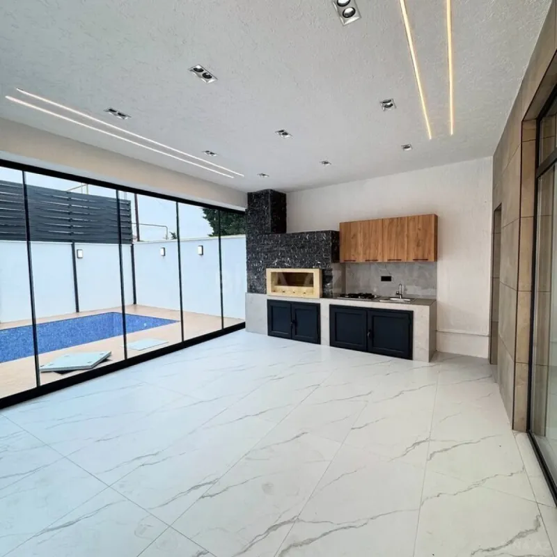 Satılır 4 otaqlı həyət evi 180 m²