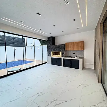 Satılır 4 otaqlı həyət evi 180 m²