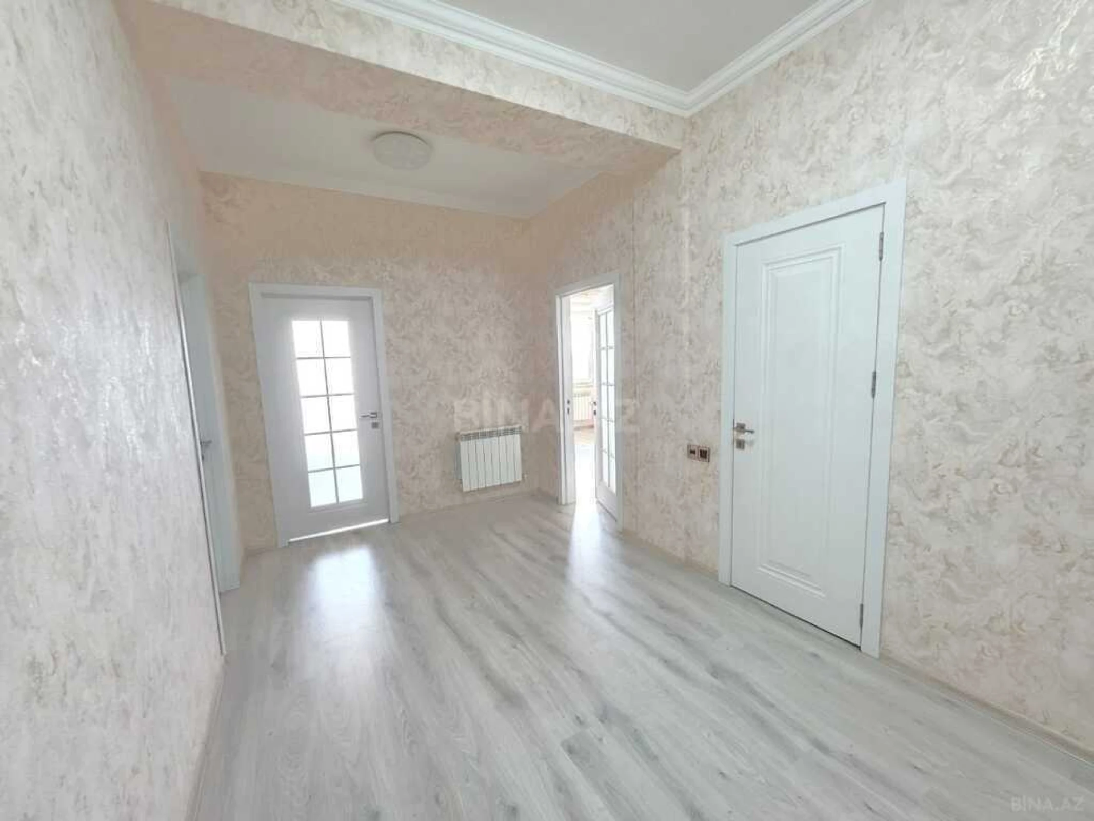 Satılır 3 otaqlı mənzil 110 m²