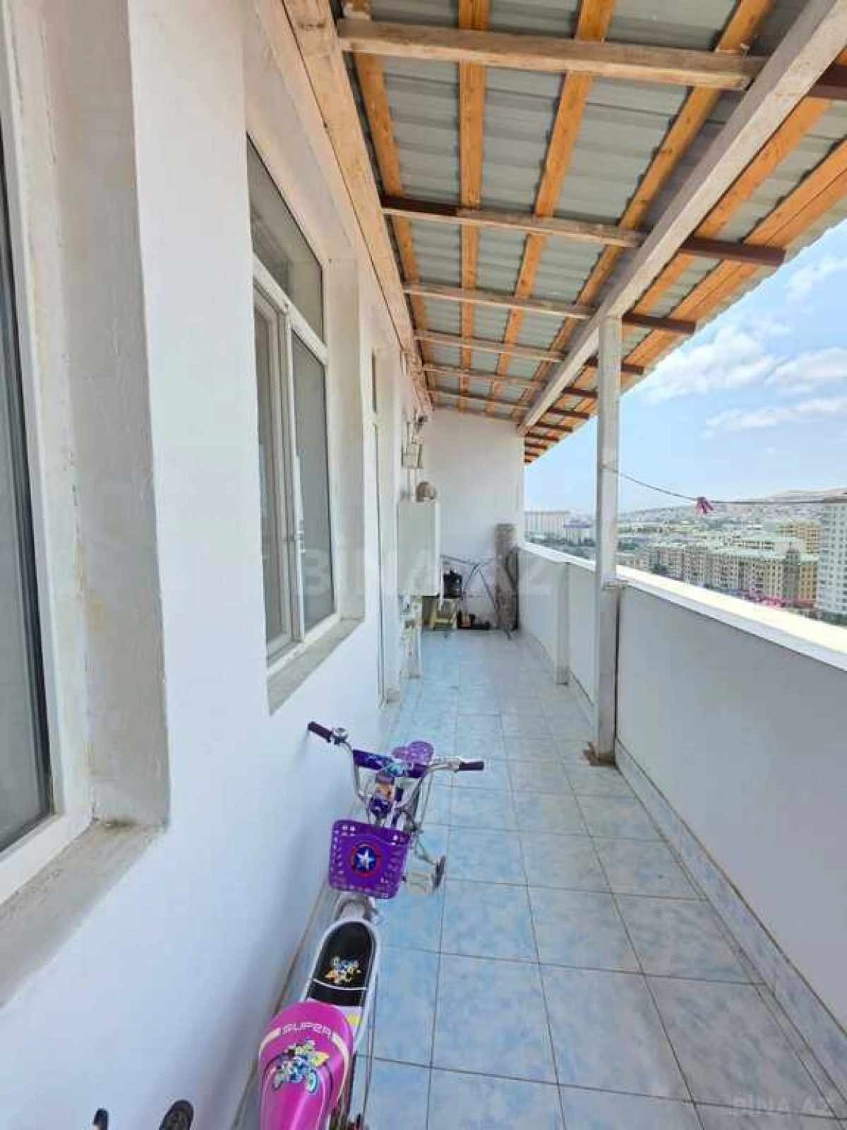 Satılır 3 otaqlı mənzil 110 m²
