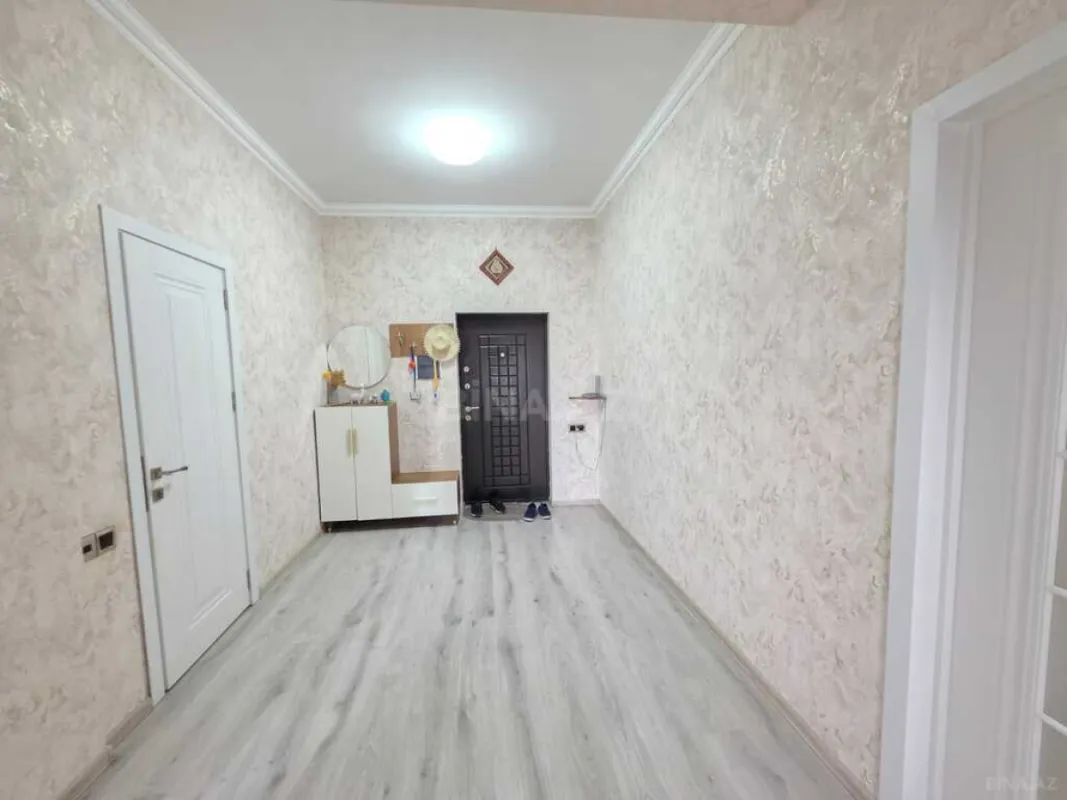 Satılır 3 otaqlı mənzil 110 m²