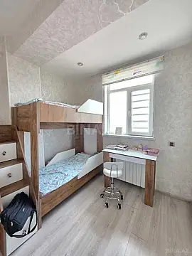 Satılır 3 otaqlı mənzil 110 m²