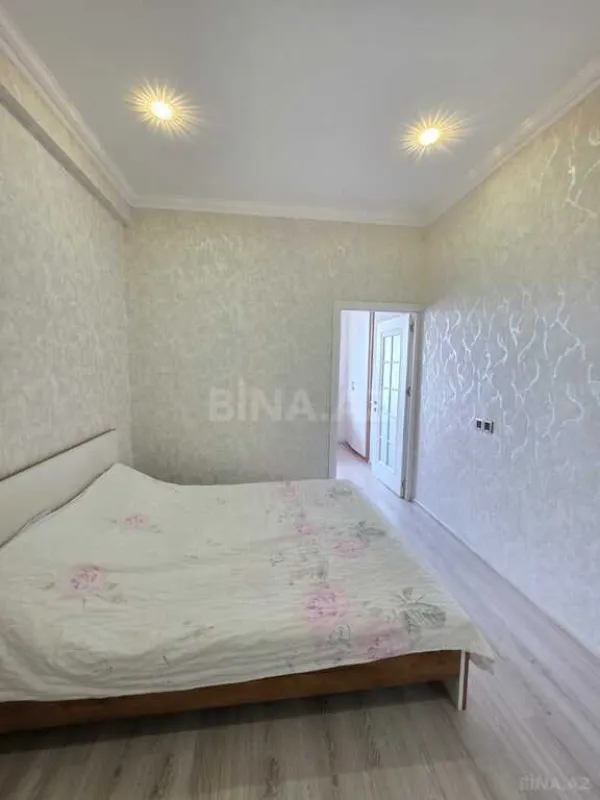 Satılır 3 otaqlı mənzil 110 m²