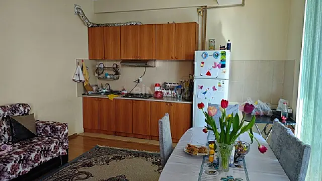 Satılır 3 otaqlı mənzil 140 m²