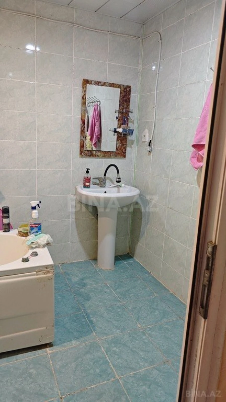 Satılır 3 otaqlı mənzil 140 m²