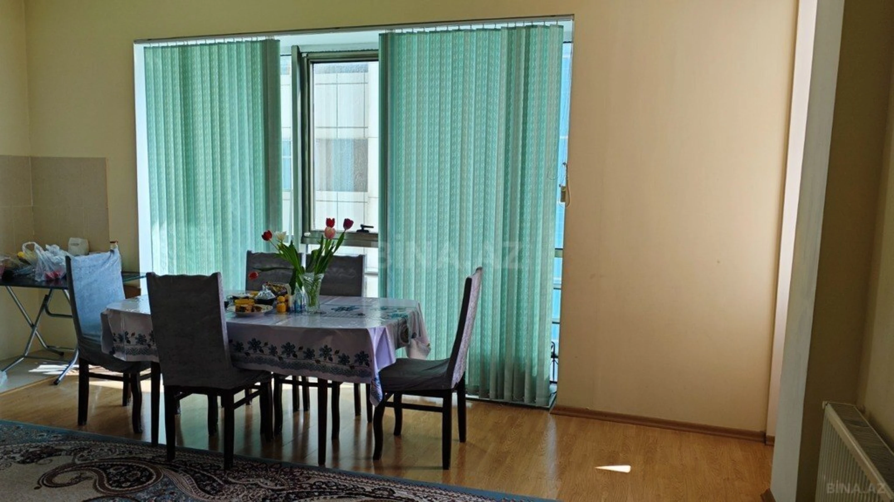 Satılır 3 otaqlı mənzil 140 m²