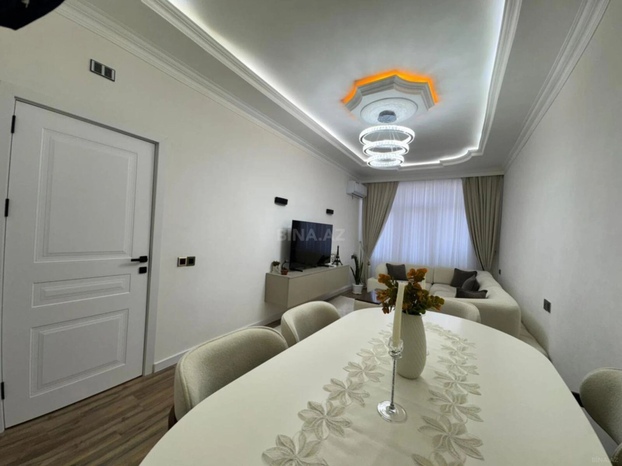 Satılır 2 otaqlı mənzil 70 m²