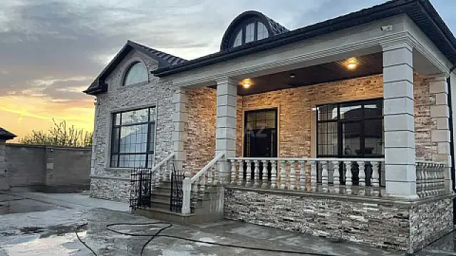 Satılır 5 otaqlı həyət evi 250 m² — Bakı, Novxanı 5 otaq 250.00 m²