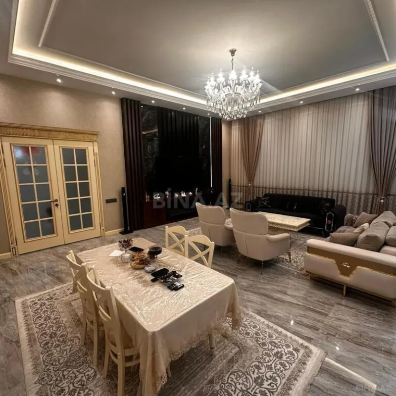 Satılır 5 otaqlı həyət evi 250 m²