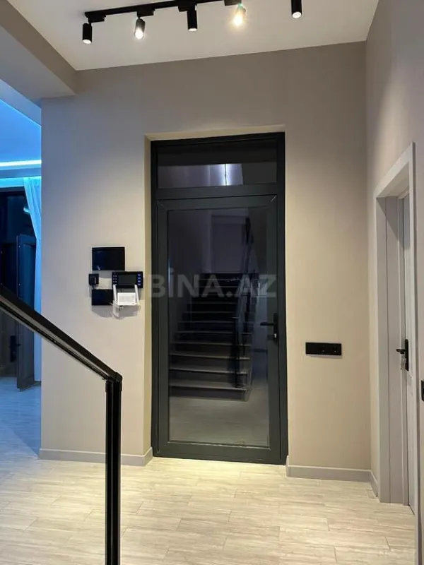 Kirayə verilir 4 otaqlı həyət evi 300 m²