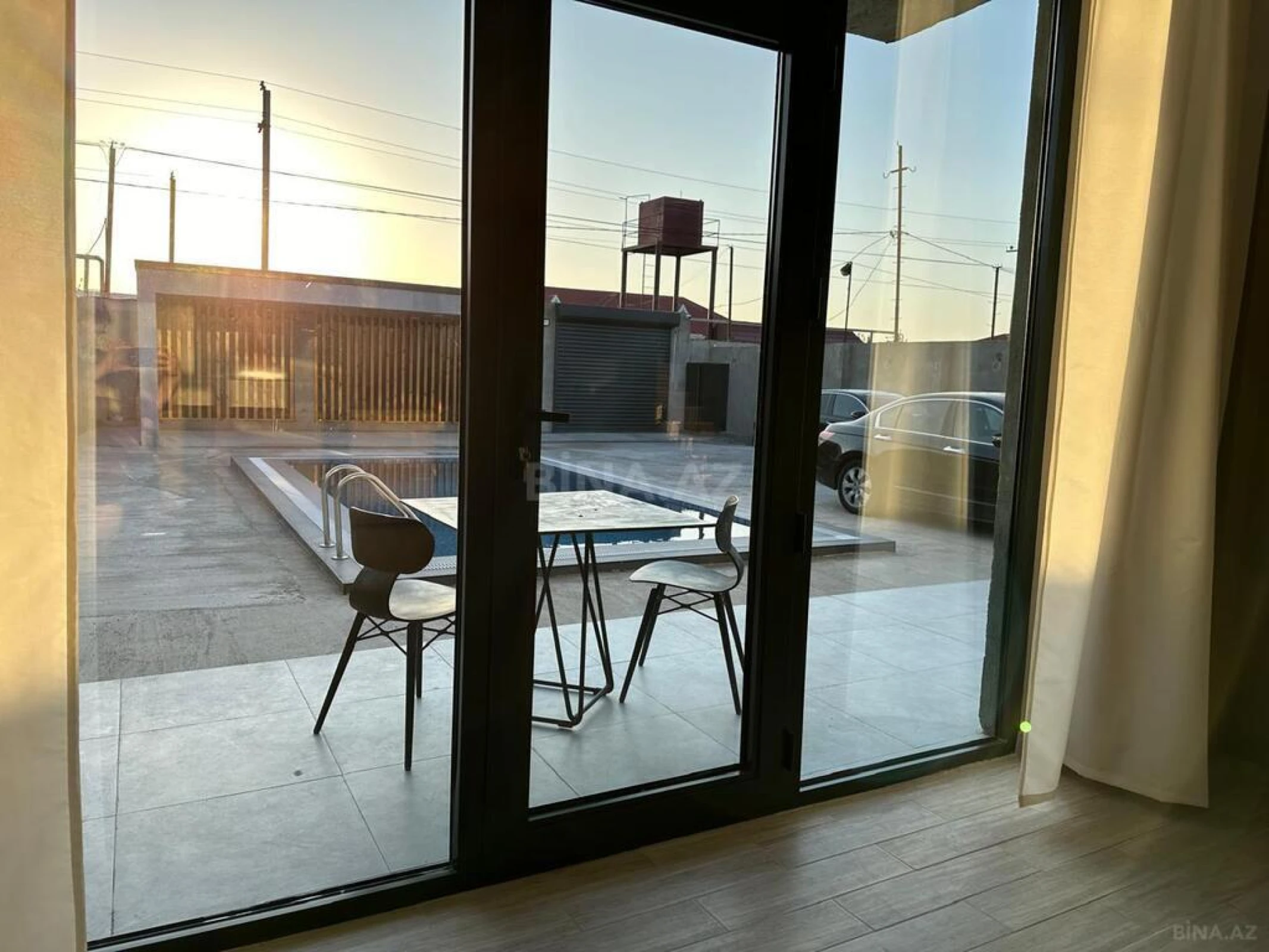 Kirayə verilir 4 otaqlı həyət evi 300 m²