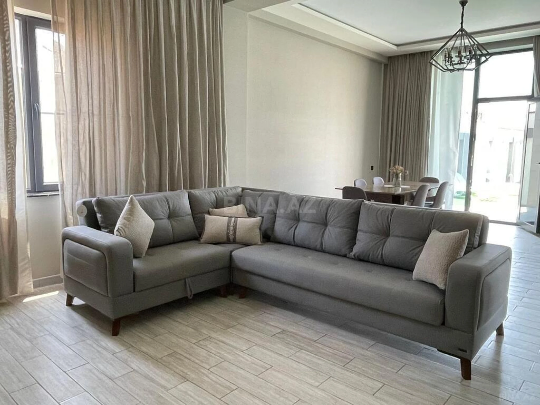 Kirayə verilir 4 otaqlı həyət evi 300 m²