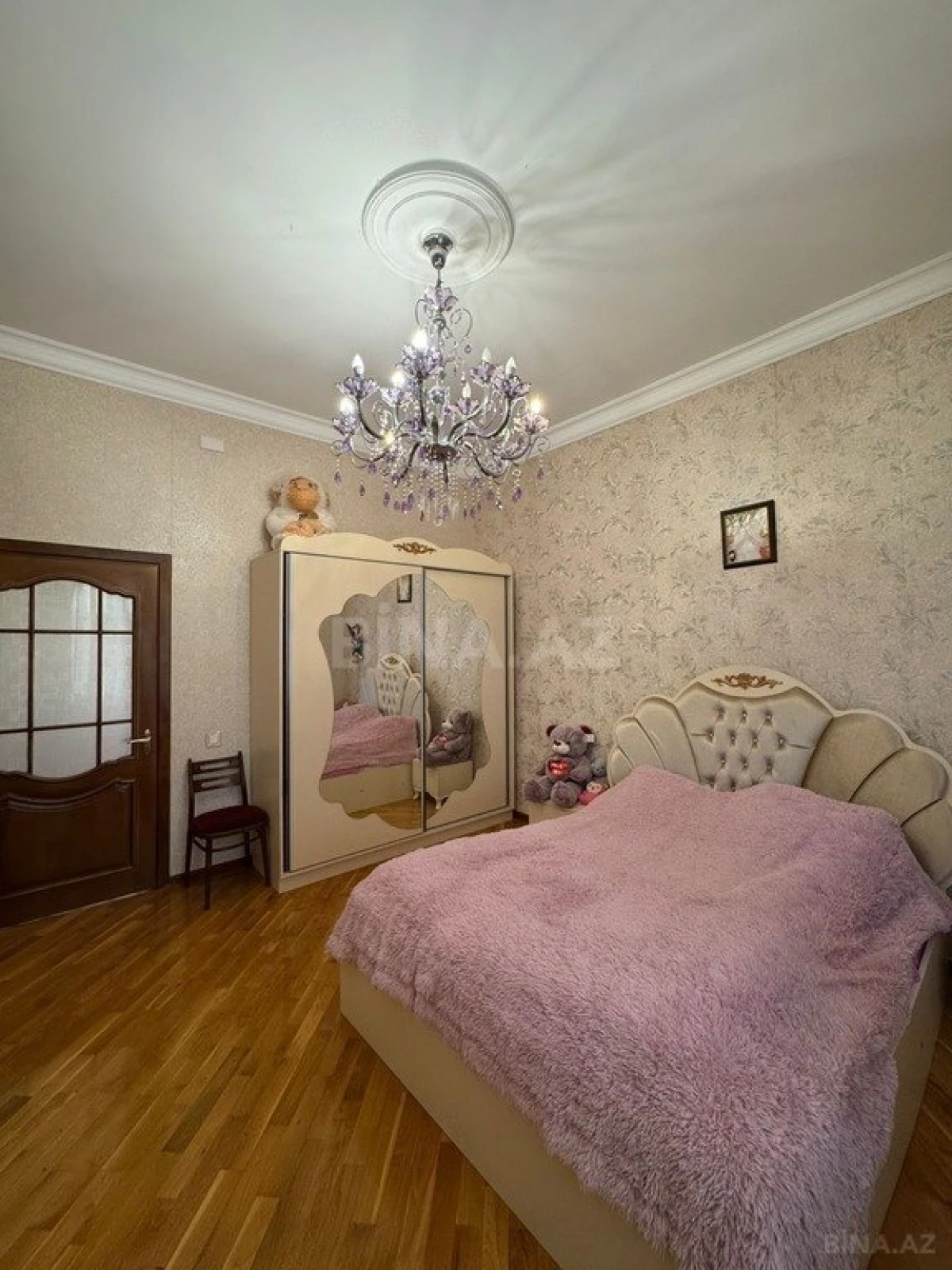 Satılır 5 otaqlı həyət evi 220 m²