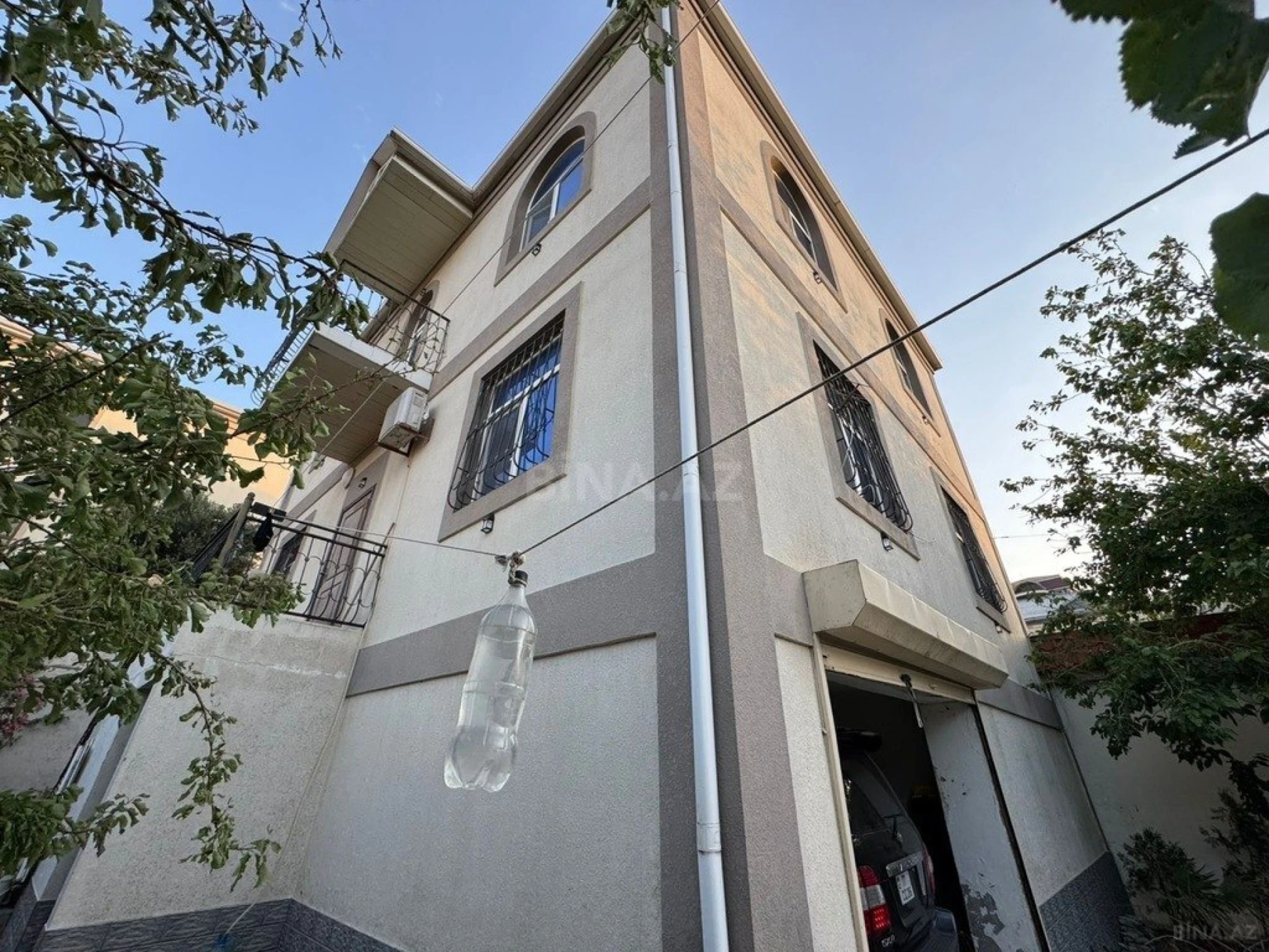 Satılır 5 otaqlı həyət evi 220 m²