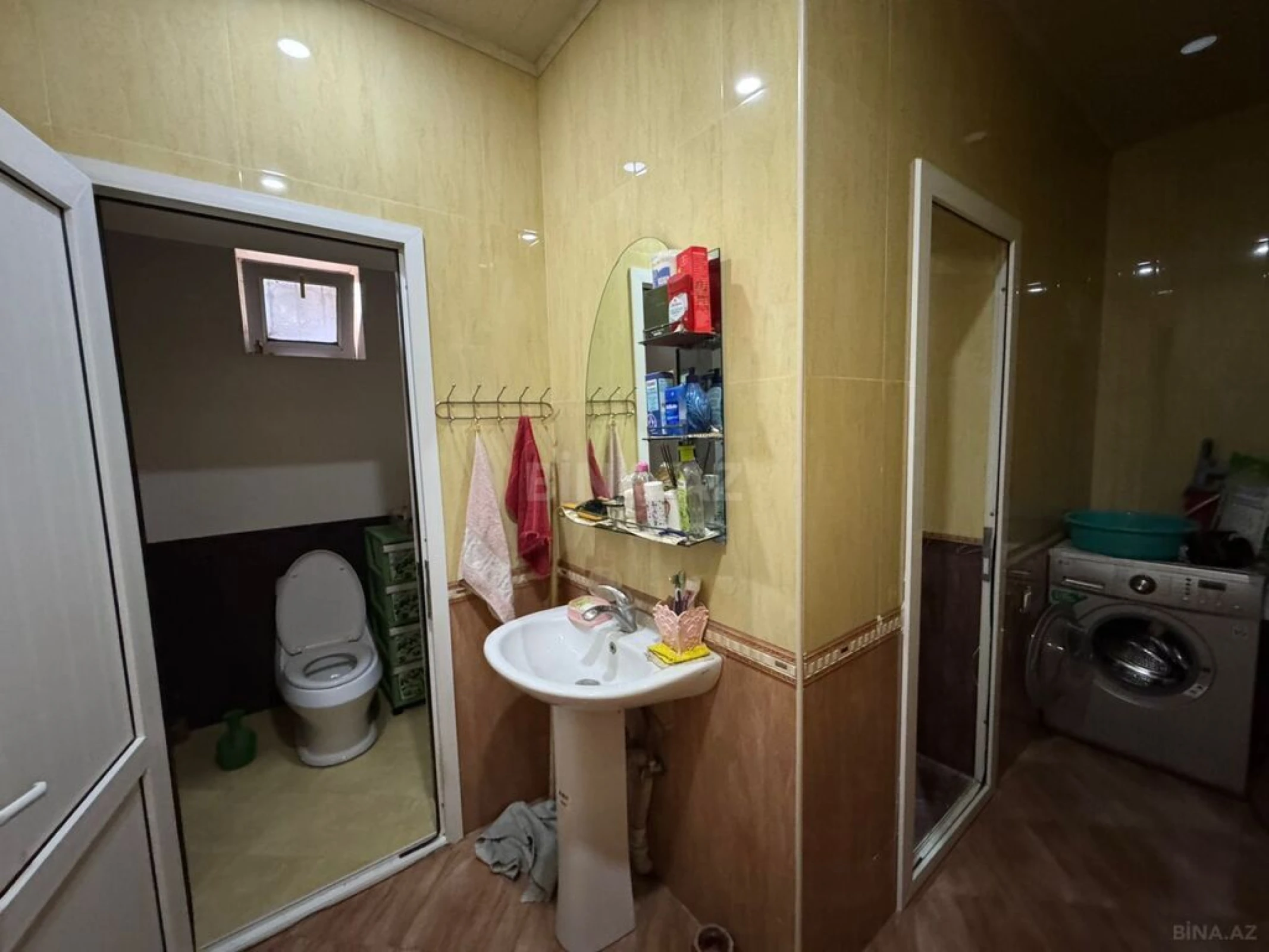 Satılır 5 otaqlı həyət evi 220 m²