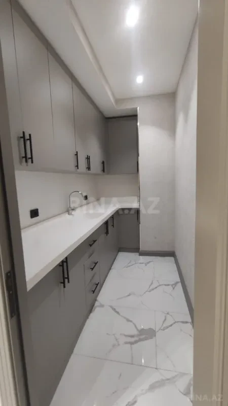 Kirayə verilir 2 otaqlı mənzil 120 m²