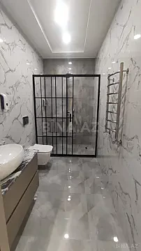 Kirayə verilir 2 otaqlı mənzil 120 m²