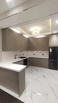 Kirayə verilir 2 otaqlı mənzil 120 m²