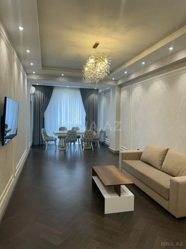 Kirayə verilir 2 otaqlı mənzil 120 m²