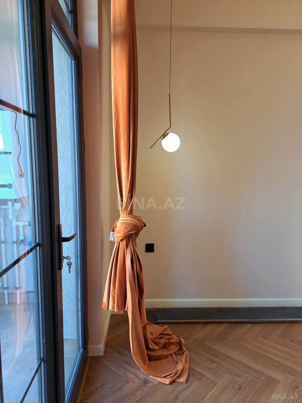 Satılır 2 otaqlı mənzil 44 m²