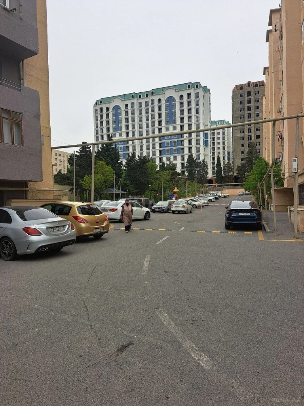 Satılır 2 otaqlı mənzil 44 m²