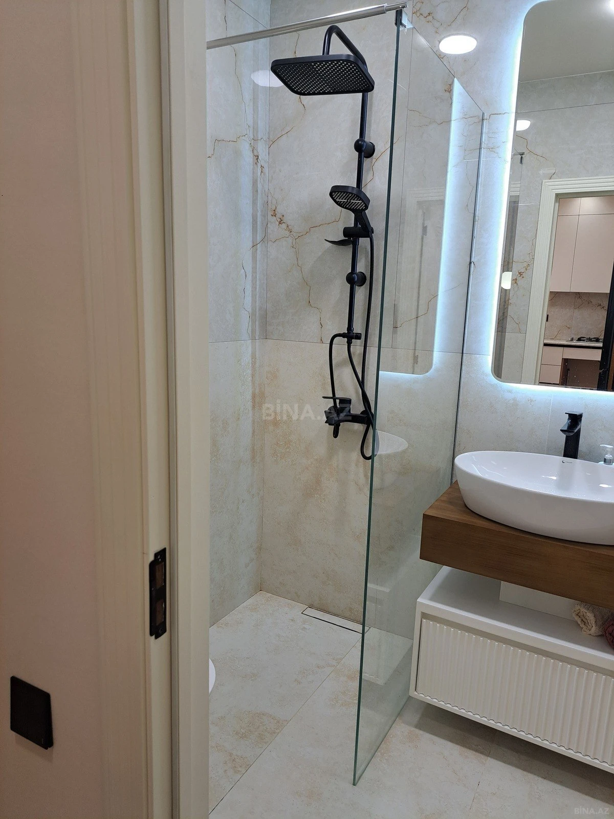 Satılır 2 otaqlı mənzil 44 m²