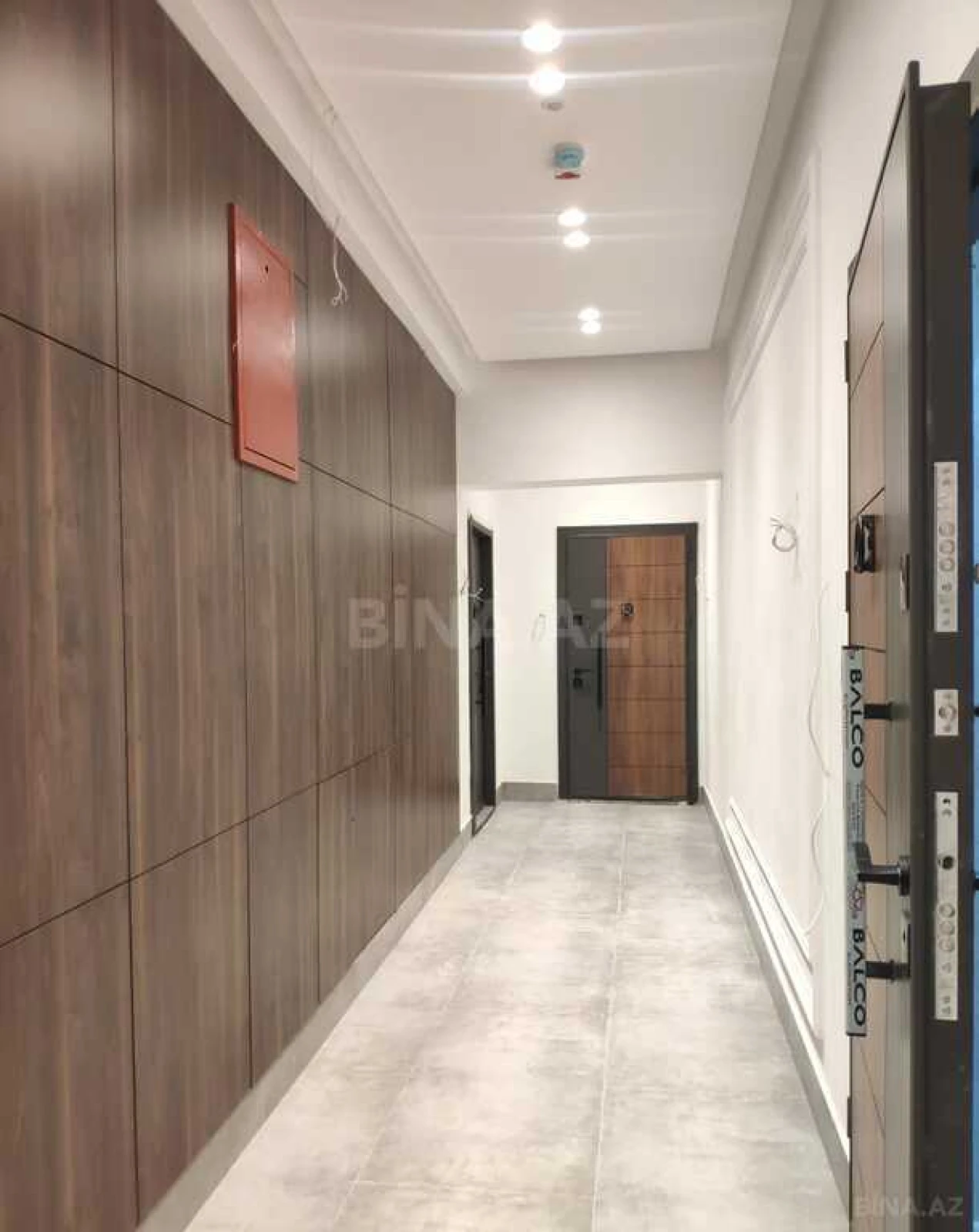 Satılır 3 otaqlı mənzil 101 m²