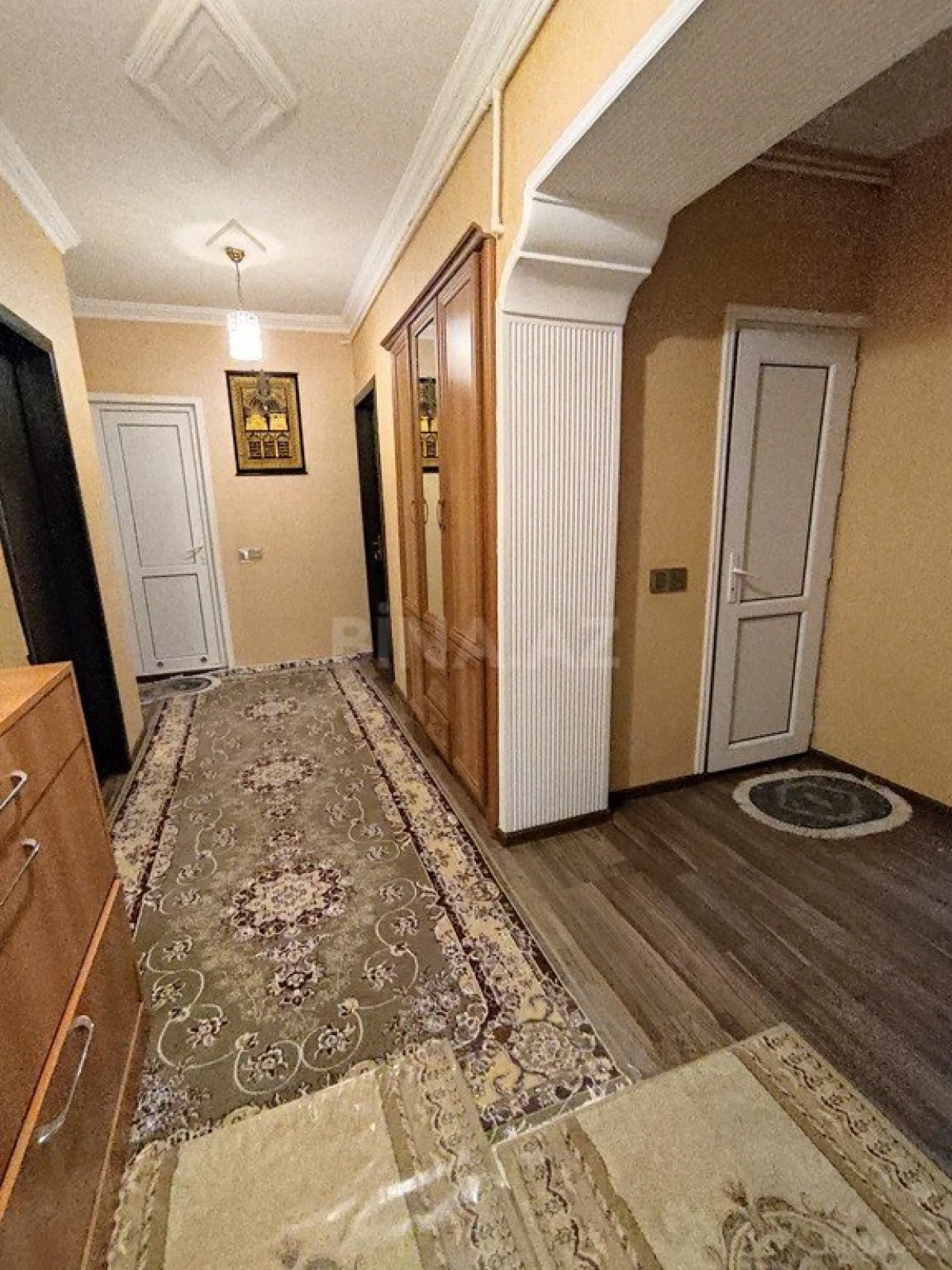 Satılır 4 otaqlı mənzil 100 m²