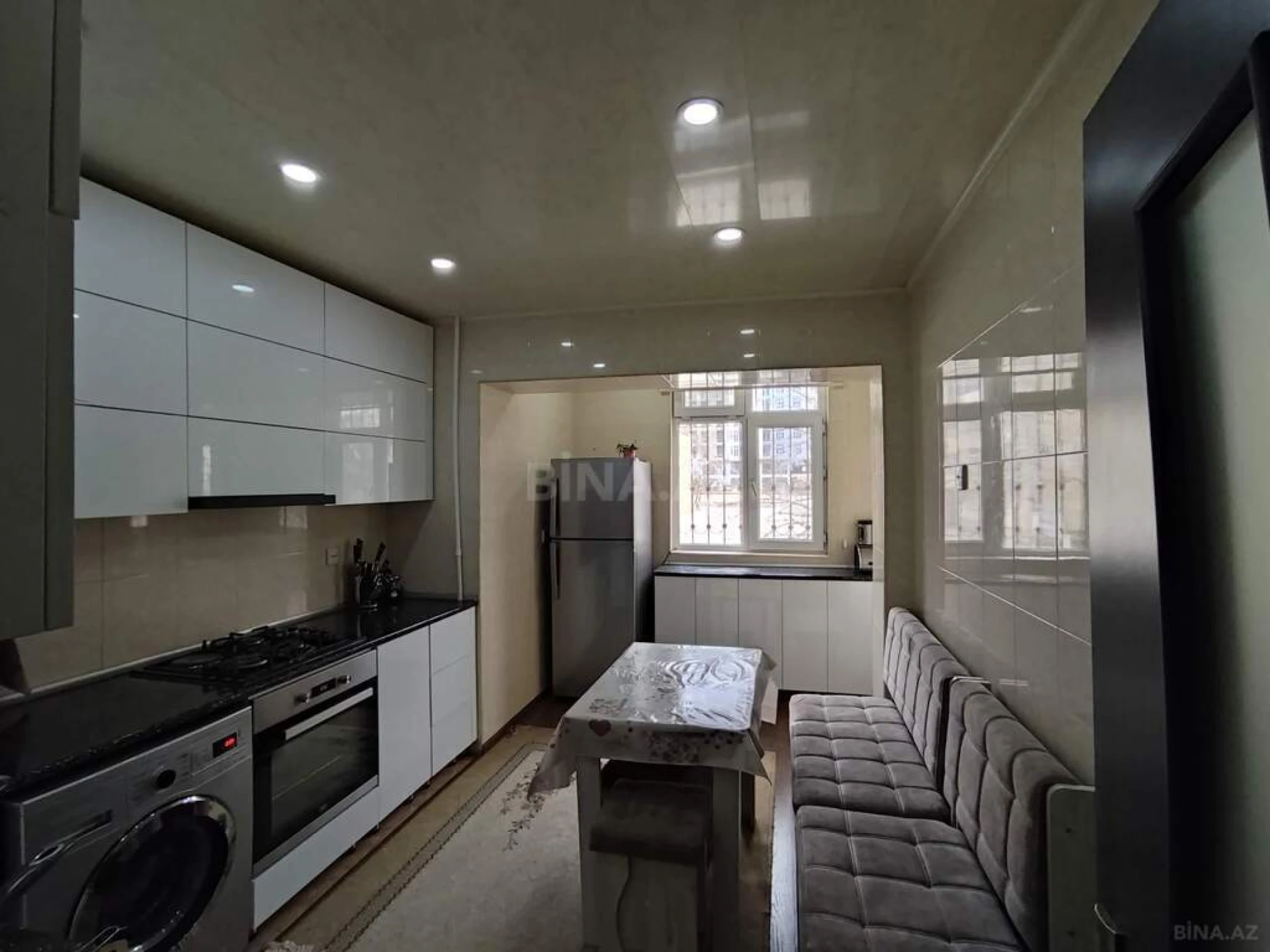 Satılır 4 otaqlı mənzil 100 m²