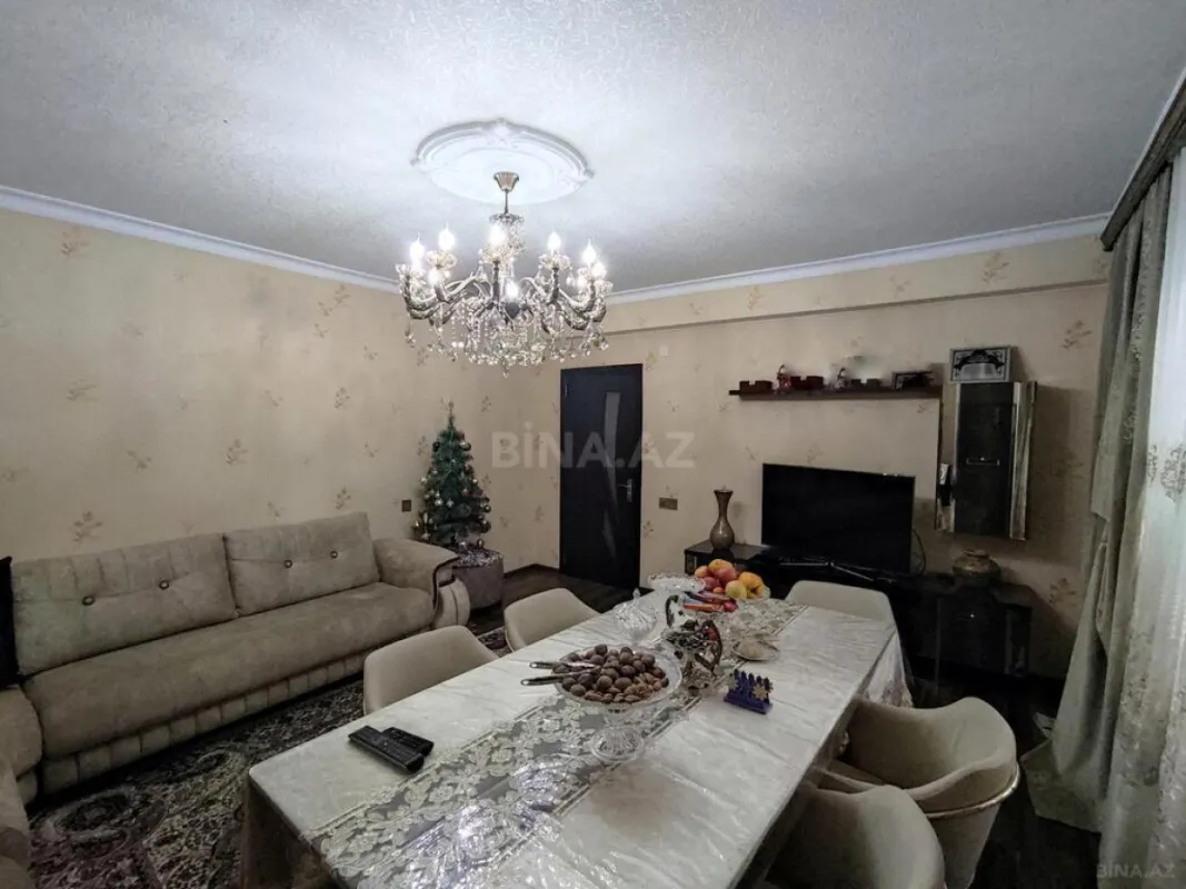 Satılır 4 otaqlı mənzil 100 m²